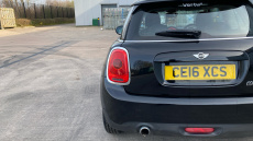 MINI Hatchback 1.5 Cooper D 3dr Diesel Hatchback